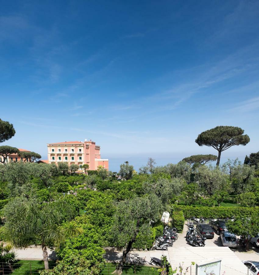 "White Mermaid" - Sorrento Downtown Sea View Apartment Exterior photo