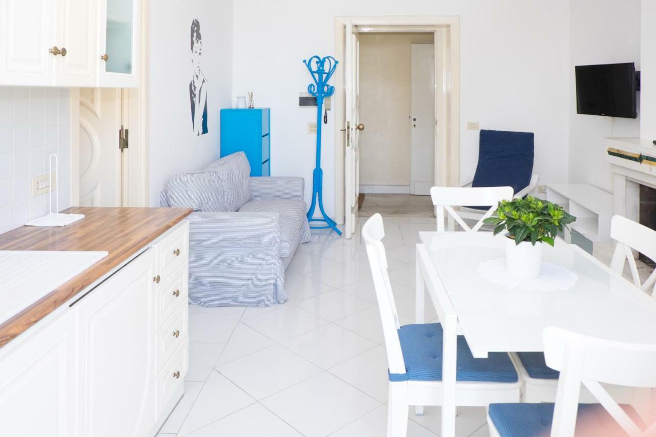 "White Mermaid" - Sorrento Downtown Sea View Apartment Exterior photo