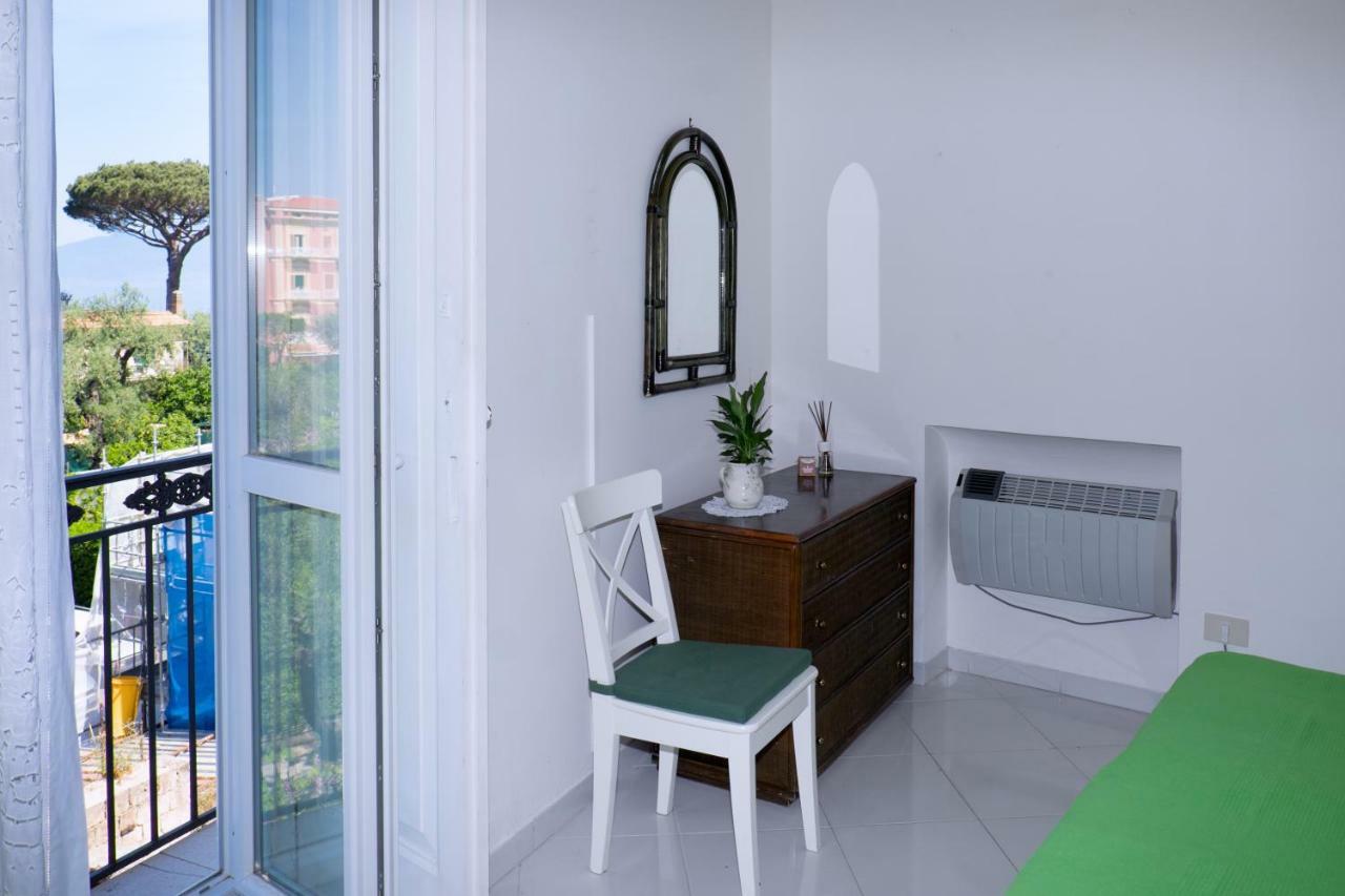 "White Mermaid" - Sorrento Downtown Sea View Apartment Exterior photo